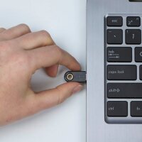 Yubico YubiKey 5C, USB-C, Sicherheitsschlüssel, Schwarz